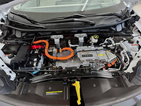 Used 2024 Nissan Ariya AWD image 34