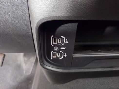 Used 2025 RAM 2500 Big Horn AWD/4WD image 31