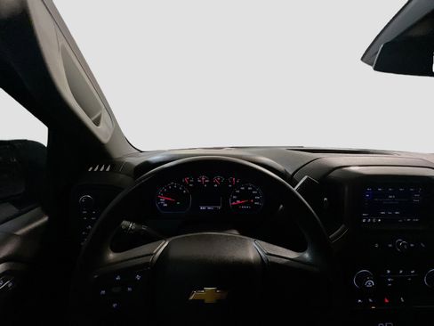 Used 2024 Chevrolet Silverado 1500 W/T w/ Trailering Package AWD/4WD image 7