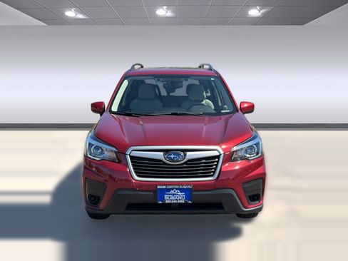 Used 2019 Subaru Forester Premium w/ All-Weather Package AWD/4WD image 6