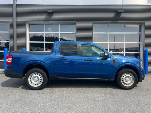 Used 2024 Ford Maverick XL FWD image 4