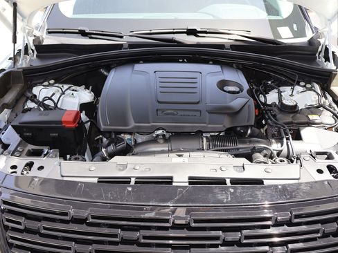 Used 2024 Land Rover Range Rover Velar S AWD/4WD image 33