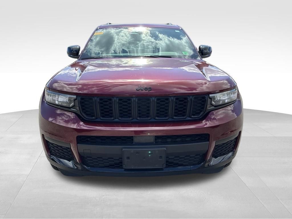 Used 2024 Jeep Grand Cherokee L Laredo AWD/4WD image 9