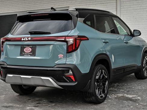 Used 2024 Kia Seltos SX AWD/4WD image 11