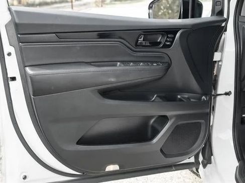 Used 2023 Honda Odyssey Elite image 22