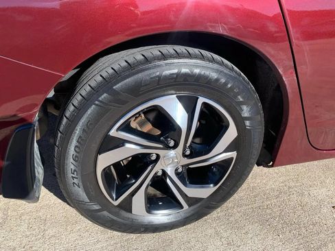 Used 2016 Honda Accord LX image 24