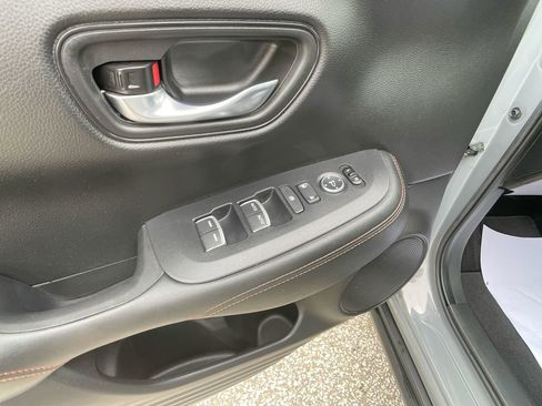 Used 2024 Honda HR-V Sport image 13