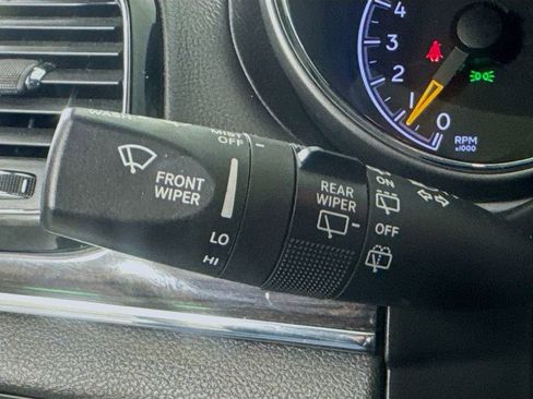 Used 2020 Jeep Grand Cherokee Overland image 12