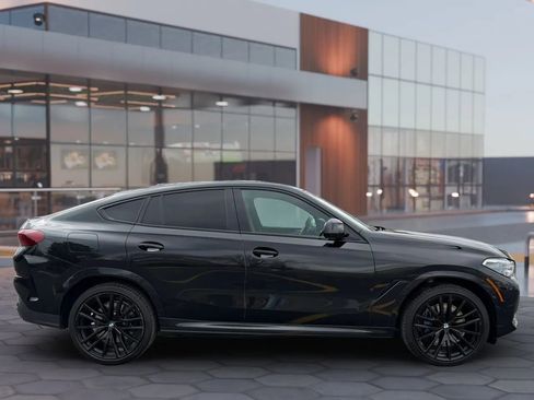 Used 2022 BMW X6 M50i w/ Executive Package image 11