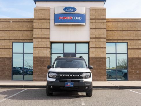 New 2025 Ford Bronco Sport Outer Banks w/ Outer Banks Tech Package+ AWD/4WD image 3