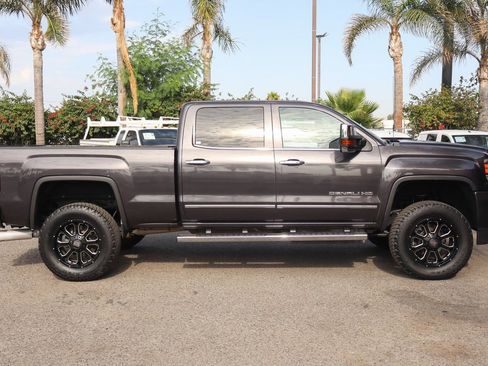Used 2016 GMC Sierra 2500 Denali w/ Duramax Plus Package image 11