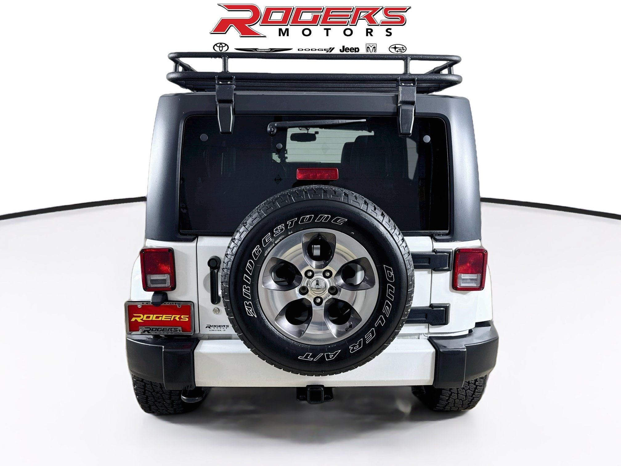 Used 2016 Jeep Wrangler Unlimited Sahara w/ Dual Top Group AWD/4WD image 7