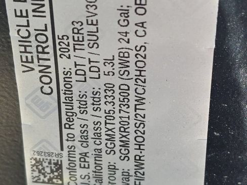 Certified 2025 Chevrolet Suburban Z71 AWD/4WD image 12