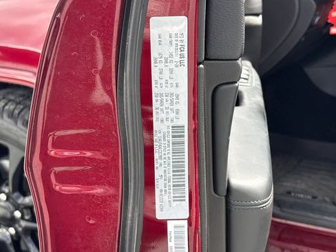 Used 2020 Jeep Grand Cherokee Altitude image 30