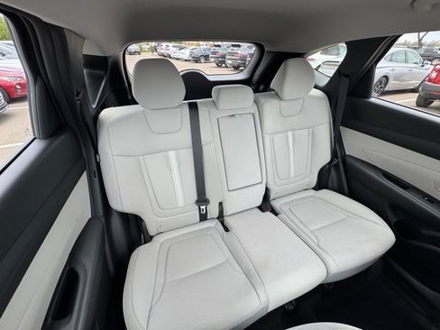 Used 2025 Hyundai Tucson SEL FWD image 17