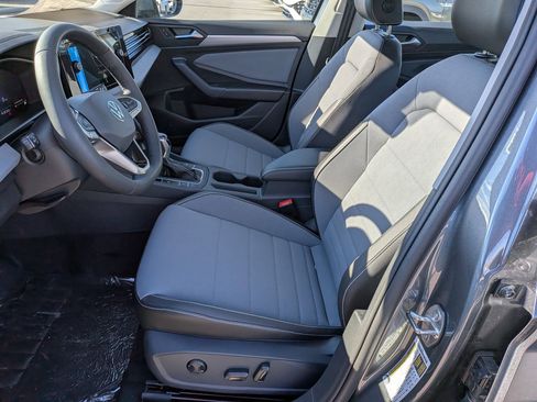 New 2026 Volkswagen Jetta SE image 14