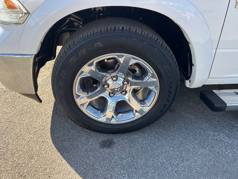 Used 2017 RAM 1500 Laramie image 41