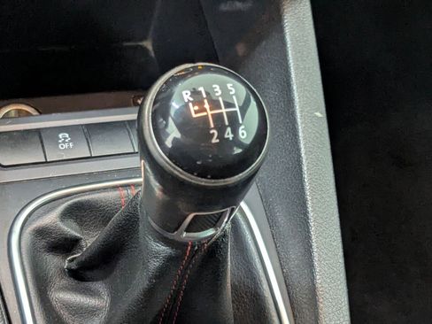 Used 2013 Volkswagen Jetta GLI Autobahn image 17