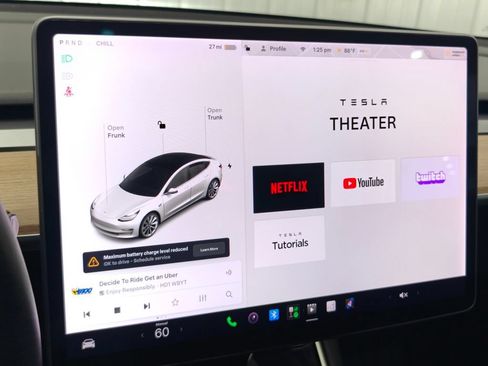 Used 2020 Tesla Model 3 Standard Range RWD image 31