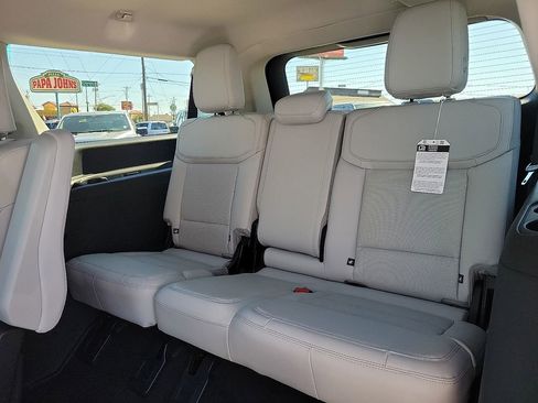 New 2025 Ford Expedition Max Platinum w/ Driver's Package image 9