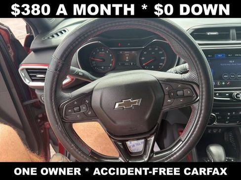 Used 2023 Chevrolet TrailBlazer RS w/ Sun and Liftgate Package FWD image 19