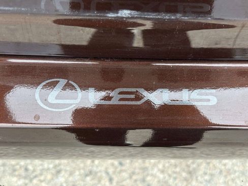 Used 2016 Lexus ES 300h w/ Luxury Package w/Wood Trim FWD image 43