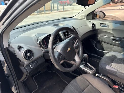 Used 2013 Chevrolet Sonic LT image 11