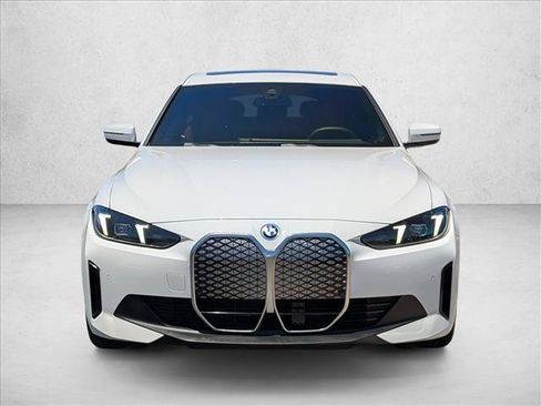 Used 2025 BMW i4 eDrive40 RWD image 2