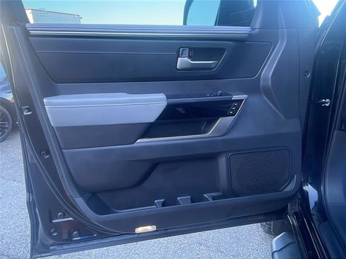 Used 2025 Toyota Tundra Limited image 20