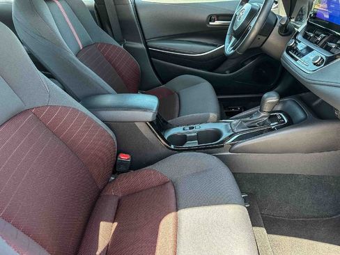 Used 2025 Toyota Corolla SE FWD image 21