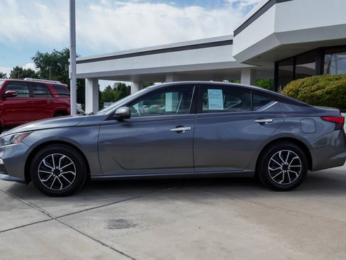 Used 2022 Nissan Altima 2.5 S w/ Driver Assist Package FWD image 5