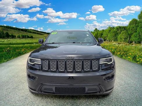 Used 2022 Jeep Grand Cherokee Laredo X RWD image 8