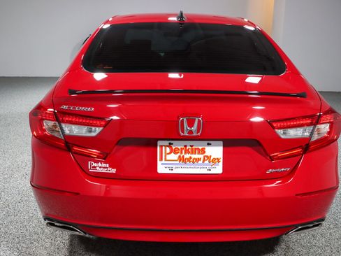 Used 2022 Honda Accord Sport image 8