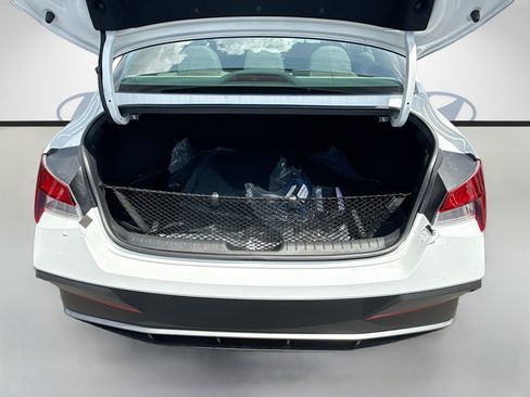 New 2026 Hyundai Elantra Sport FWD image 18