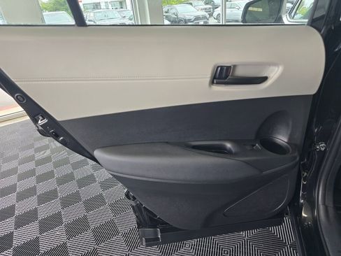 Used 2023 Toyota Corolla Cross L image 35