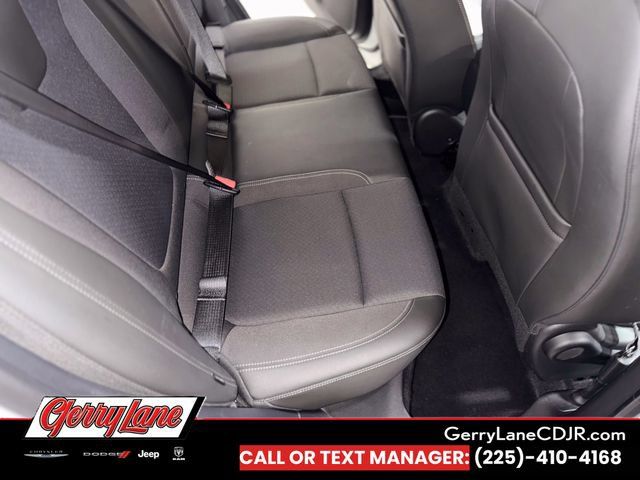 Used 2025 Buick Encore GX Preferred AWD/4WD image 16