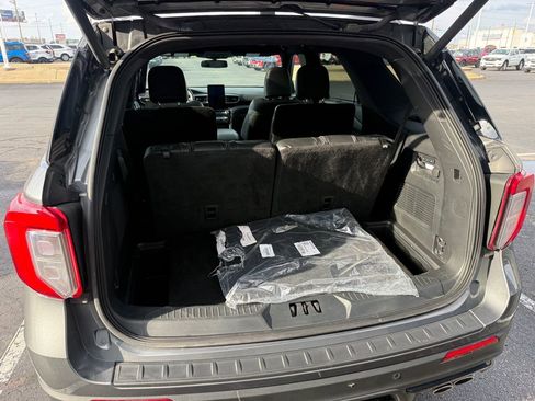 Used 2023 Ford Explorer ST w/ Equipment Group 401A image 13