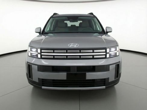 Used 2025 Hyundai Santa Fe SEL image 2