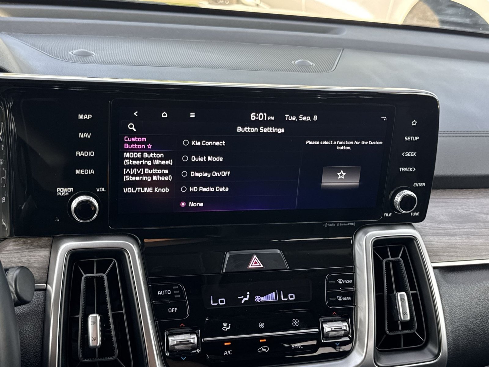 Used 2023 Kia Sorento S w/ Panoramic Sunroof Package AWD/4WD image 16