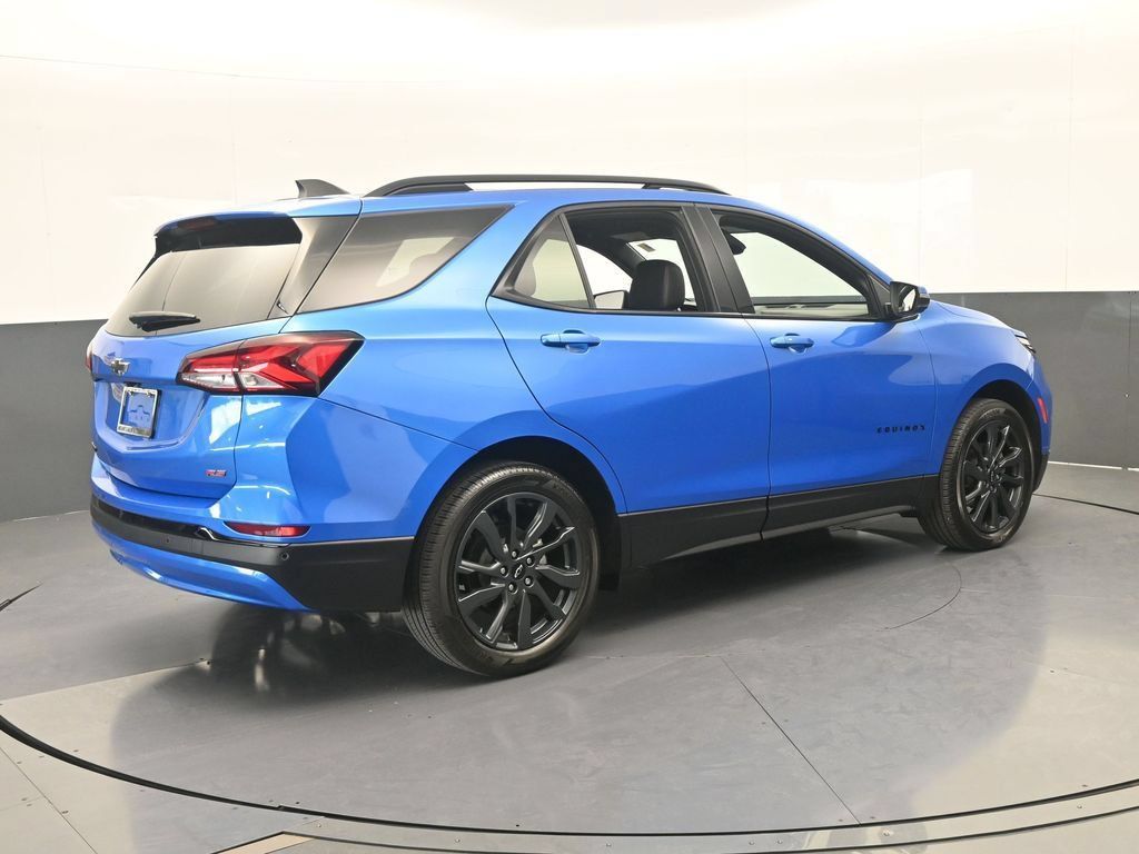 Used 2024 Chevrolet Equinox RS w/ RS Leather Package FWD image 6