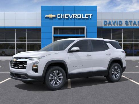 New 2026 Chevrolet Equinox LT FWD image 17