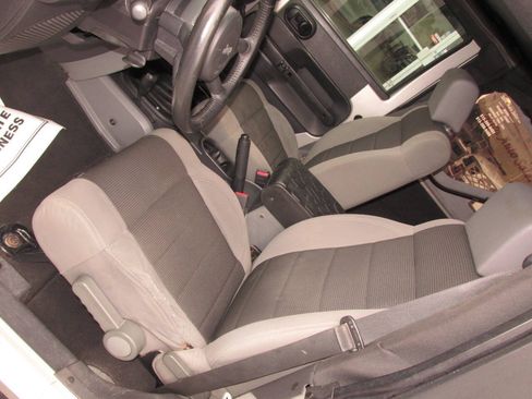 Used 2007 Jeep Wrangler X AWD/4WD image 7