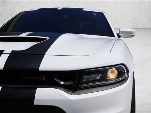Used 2021 Dodge Charger Scat Pack w/ Dynamics Package RWD image 2