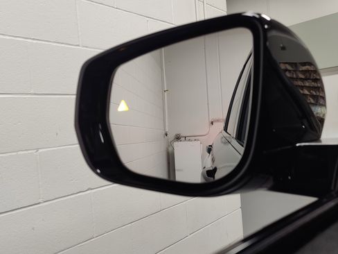 Used 2024 Jeep Grand Cherokee Altitude image 12