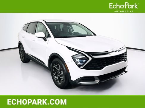 Used 2025 Kia Sportage LX FWD image 1