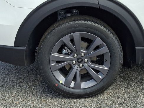 New 2026 Ford Explorer Active image 5