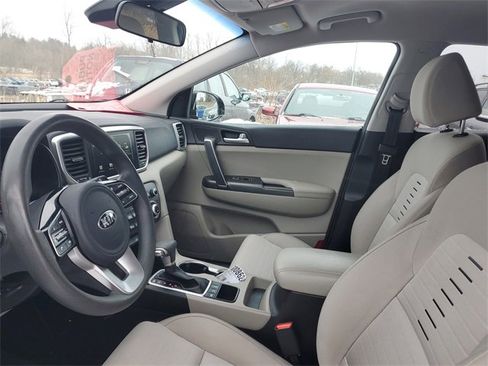 Used 2020 Kia Sportage LX w/ LX Popular Package image 11