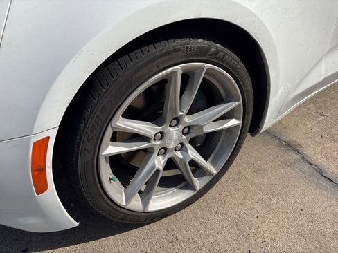 Used 2021 Chevrolet Camaro LT w/ RS Package image 8