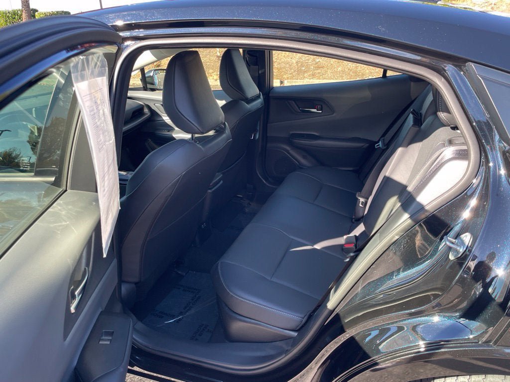 Used 2024 Toyota Prius XLE AWD/4WD image 14