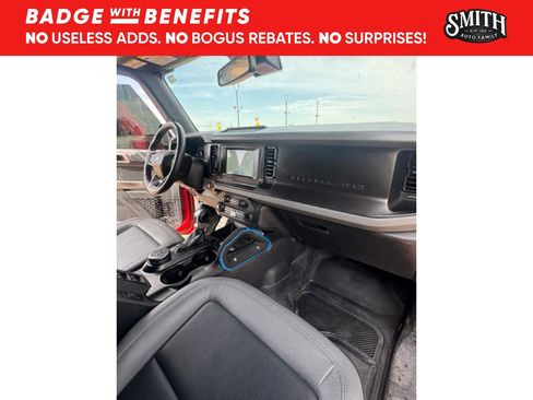 Used 2022 Ford Bronco Black Diamond w/ Sasquatch Package AWD/4WD image 23